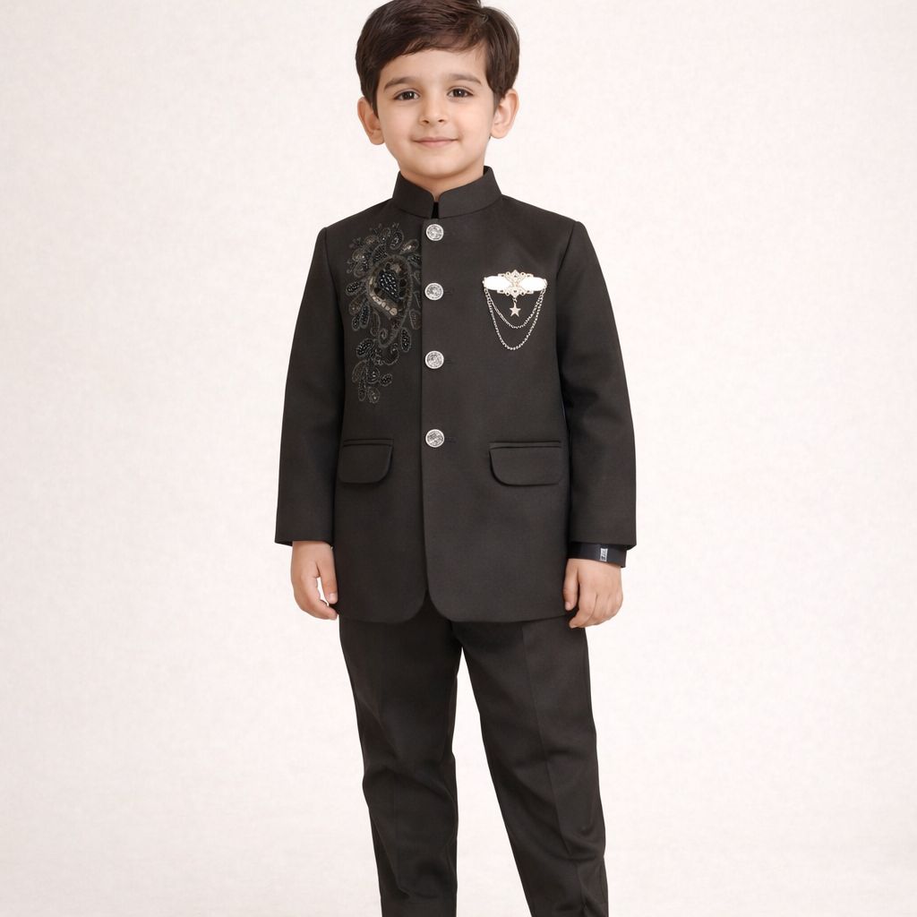 Two-piece set with elegant detailing